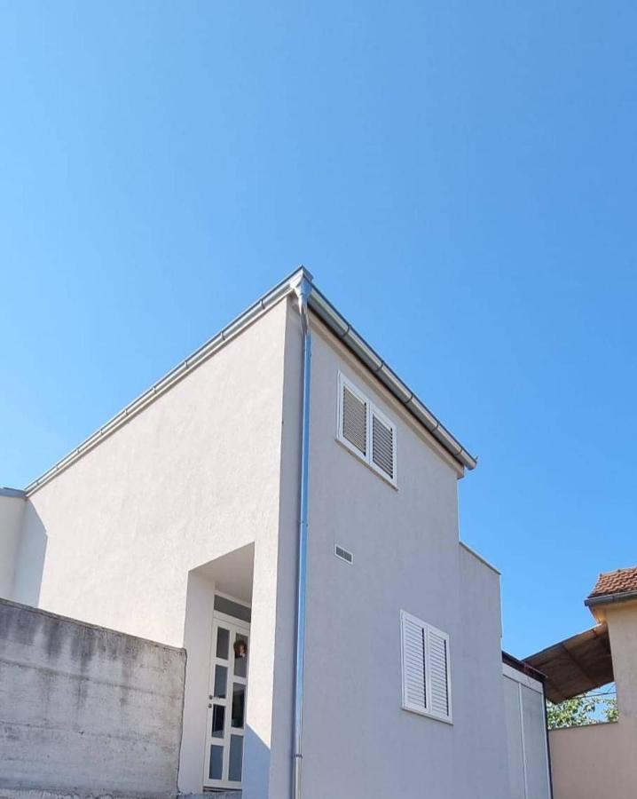 Nika Villa Bilice Exteriör bild